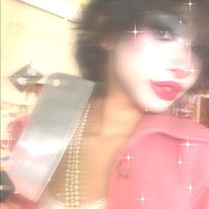 Meet your Posher, Daviahna